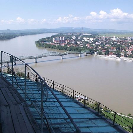 Ria Panzio Bed & Breakfast Strigoniu Exterior foto